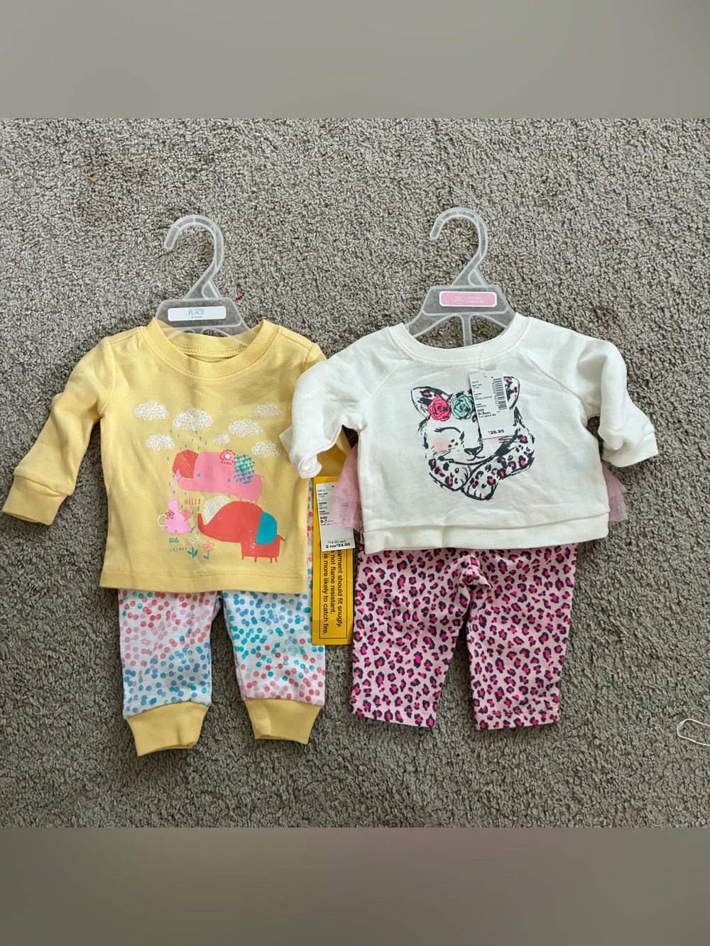 NWT - baby girl 0-3 month outfits